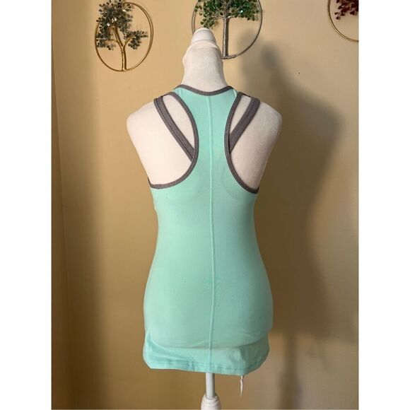 Lululemon Inspiration Tank Toothpaste Mint Green / Heathered Slate Gray 4 - Picture 2 of 8